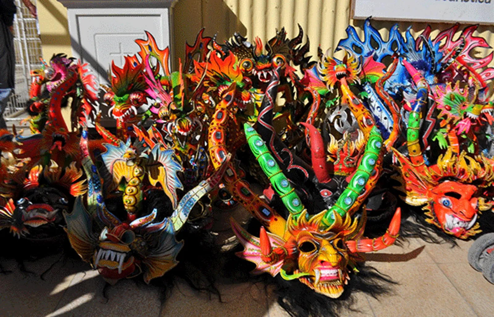 Trajes y máscaras fiesta La Tirana
