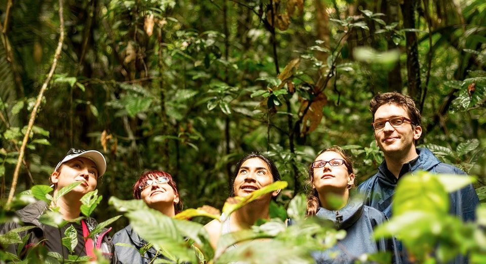 Viajeros enmedio de la selva de iquitos