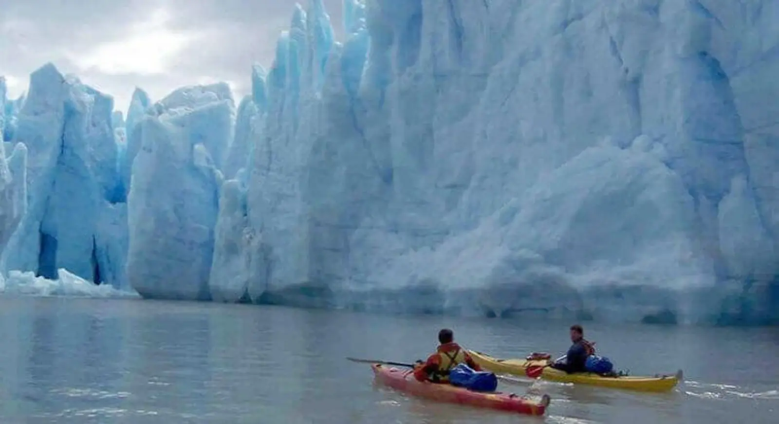 kayak glaciar grey